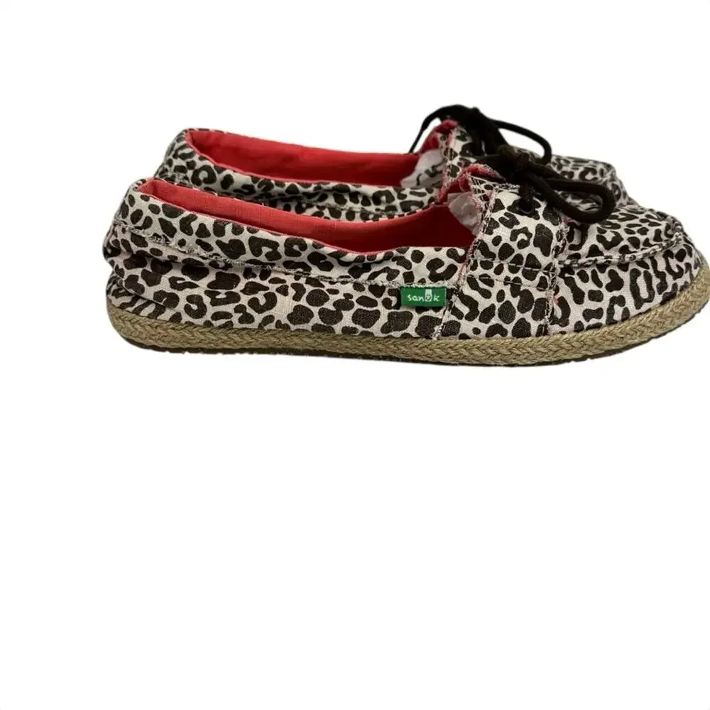 Sanuk Kariba Cheeta Print Slip On Shoes Size 9